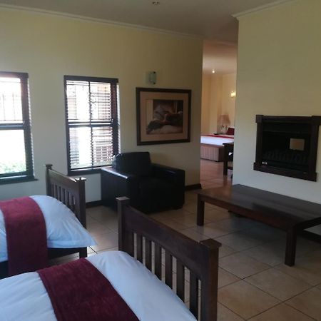 Moon&Sixpence Garden Guest House Muldersdrift Exterior foto