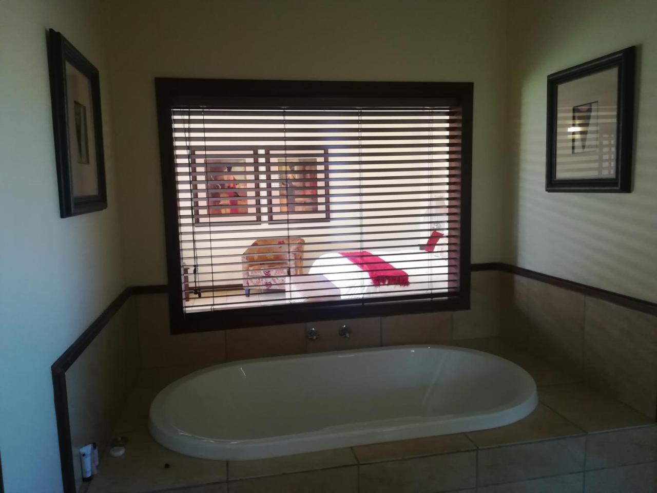 Moon&Sixpence Garden Guest House Muldersdrift Exterior foto