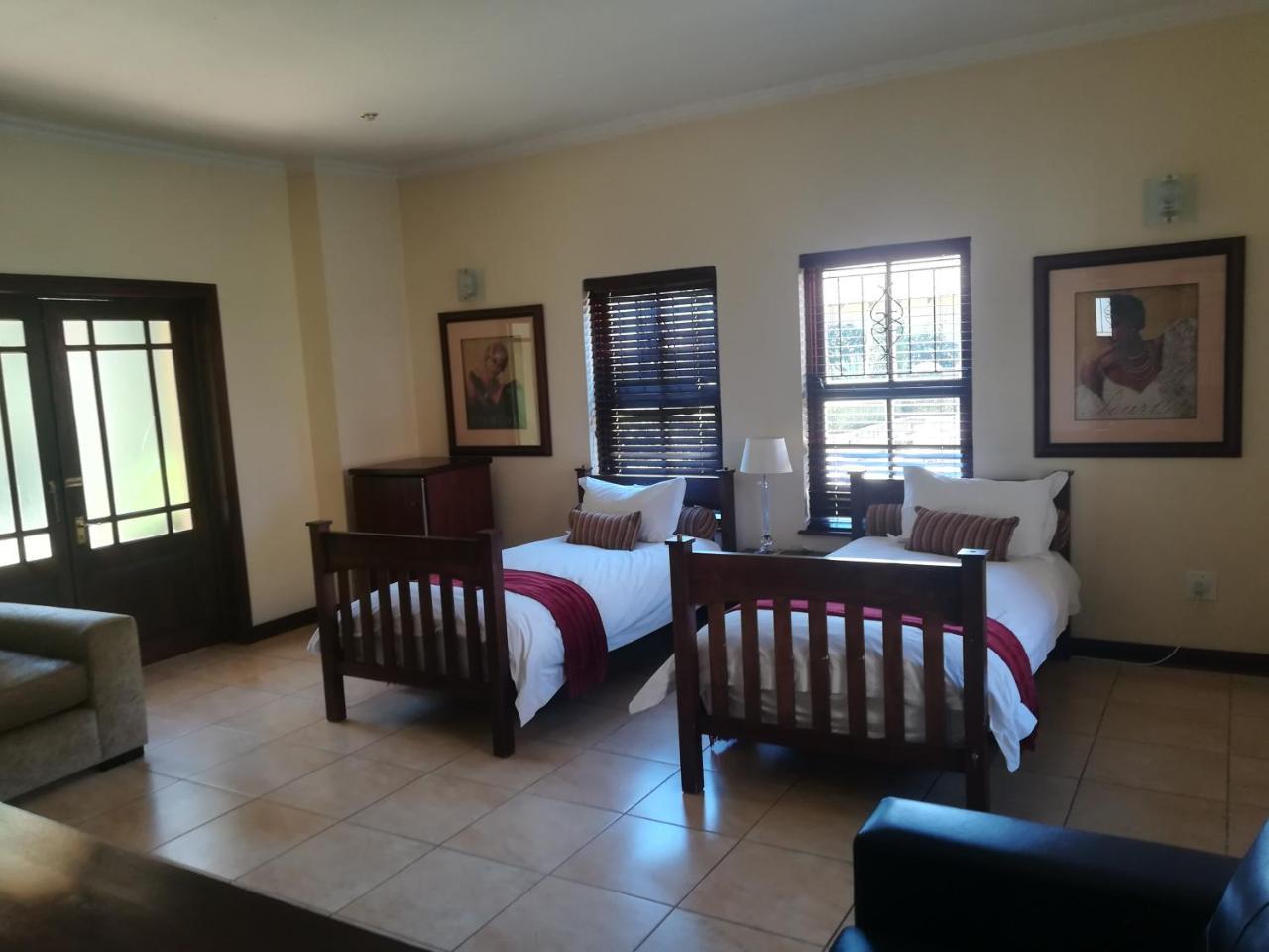 Moon&Sixpence Garden Guest House Muldersdrift Zimmer foto